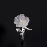 Elegant Romantic Flower Shaped Crystal Silver Women's Ring