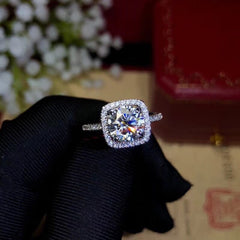Moissanite Diamond Ring for Women