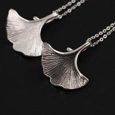 Elegant Vintage Ginkgo Leaf Shaped Silver Pendant Necklace