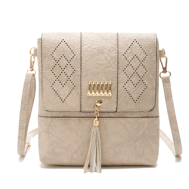 Women's Boho Hollow Out Shoulder Bag with Tassels