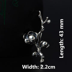 Exquisite Vintage Floral Silver Women's Brooch