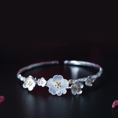 Elegant Romantic Floral Silver Women's Bangle