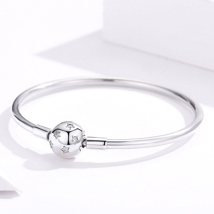 Elegant 925 Sterling Silver Bangle