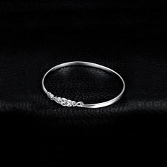 Celtic Knot Designed 925 Sterling Silver Bracelet for Women
