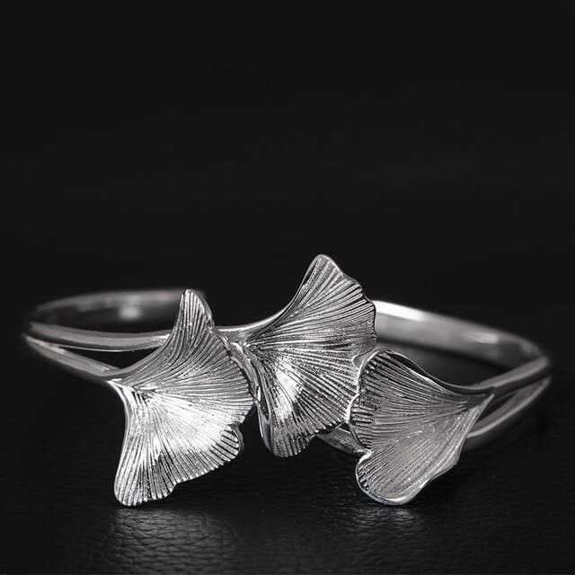 Exquisite Ginkgo Leaves Shaped Silver Women's Bangle
