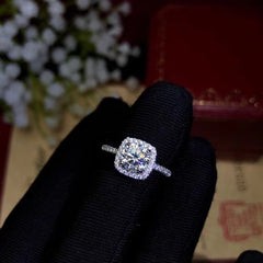 Moissanite Diamond Ring for Women