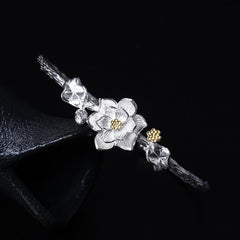 Elegant Vintage Flower Shaped Silver Bangle