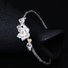 Elegant Vintage Flower Shaped Silver Bangle