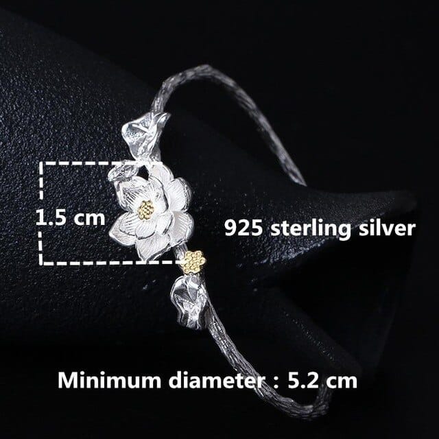 Elegant Vintage Flower Shaped Silver Bangle