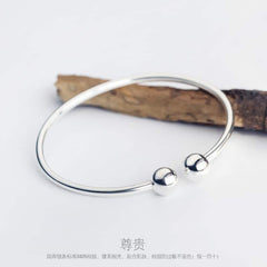 Women's Silver Minimalist Bangle