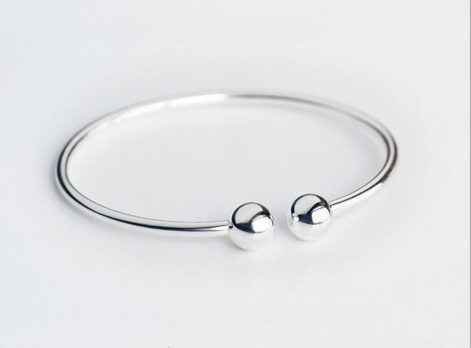 Women's Silver Minimalist Bangle
