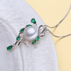 925 Silver Pearls Women's Jewelry with Emerald 4 pcs Set
