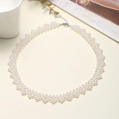 Women's Vintage Pearls Choker