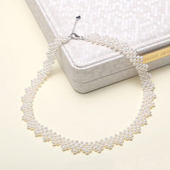 Women's Vintage Pearls Choker