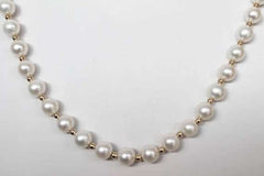 Stylish Freshwater Pearls Necklace for Women