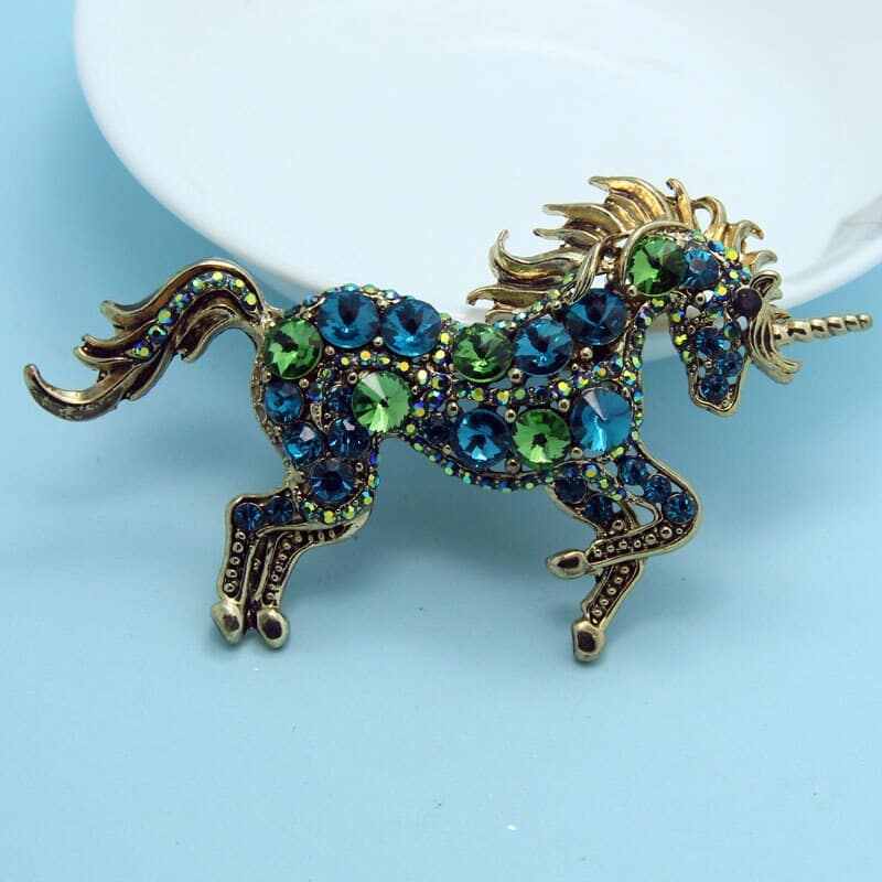 Kawaii Vintage Horse Shaped Women's Brooches