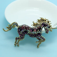 Kawaii Vintage Horse Shaped Women's Brooches