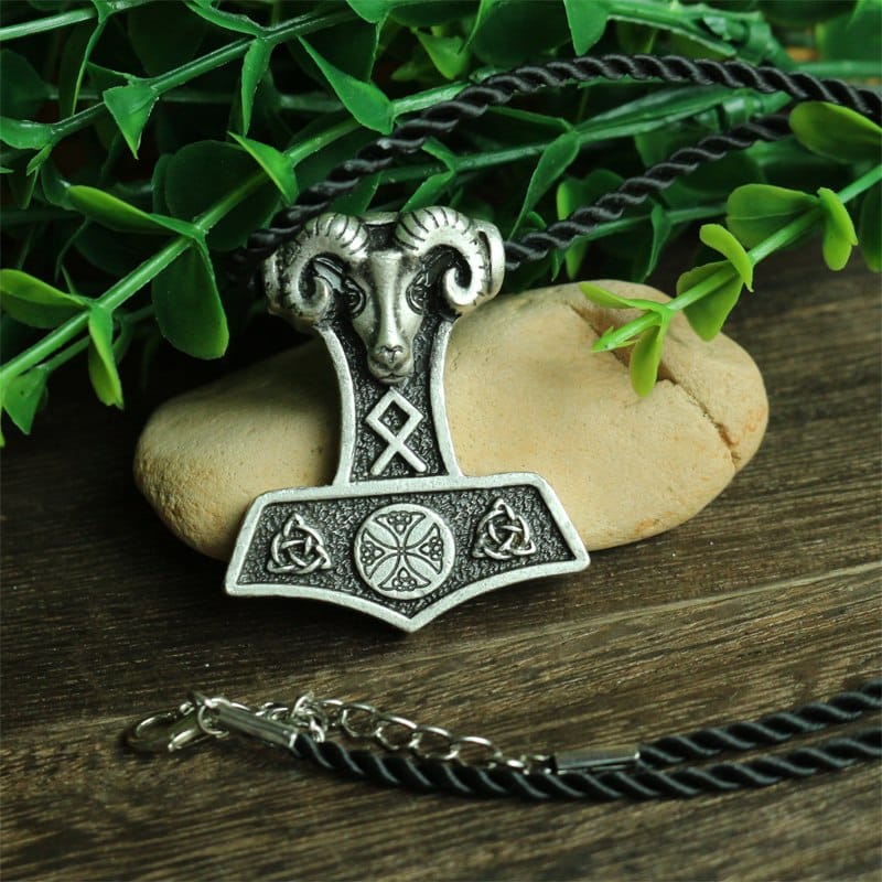 Cute Symbolic Thor's Hammer Shaped Men's Pendant