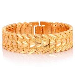 Men's Wide Heart Patterned Link Bracelet