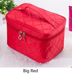 Quilted Design Large Capacity Cosmetic Bag