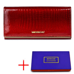 Women's Alligator Style Leather Wallet