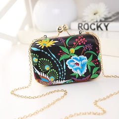 Women's Colorful Floral Embroidery Clutch